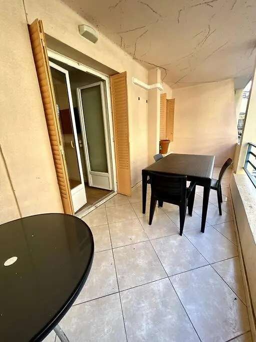 Superbe Appartement 2P Climatise - Plages A Pieds Juan-les-Pins 0*,  France